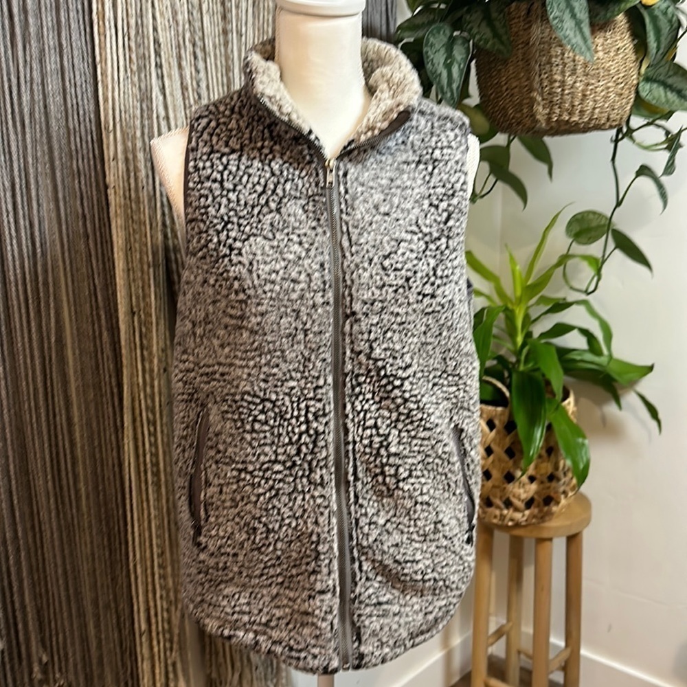 Thread & Supply Gray Sherpa Vest